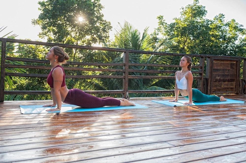 Hotel Buenavista Bacalar Jungle Experience エクステリア 写真